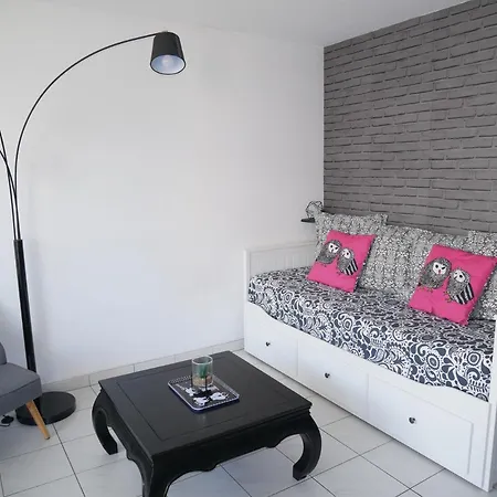 Apartment 15 Avenue Jacques Chastellain *
